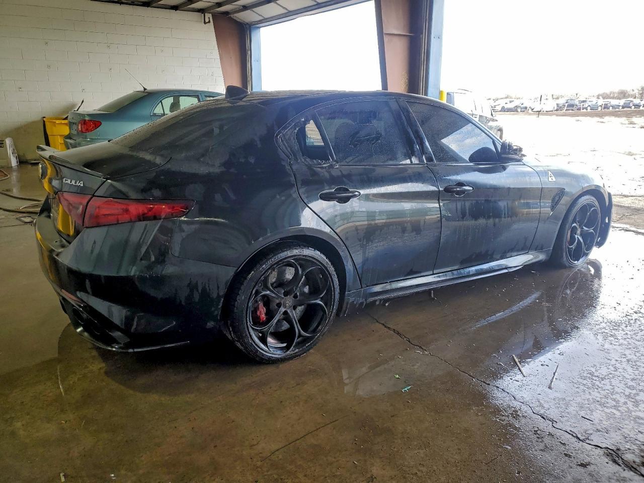 2017 Alfa Romeo Giulia Quadrifoglio - Image 3