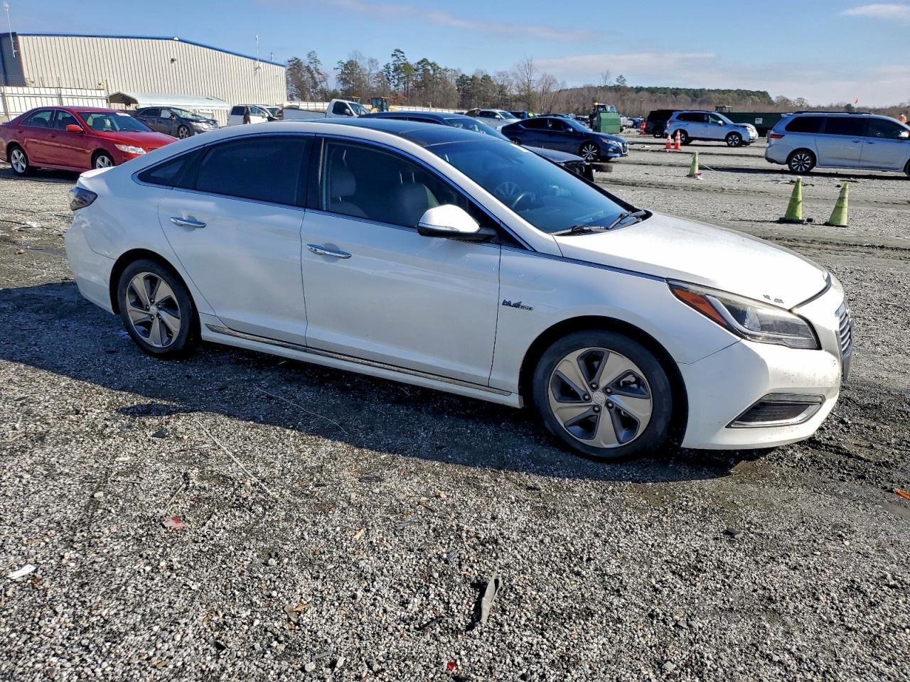 2017 Hyundai Sonata Hybrid - Фото 4