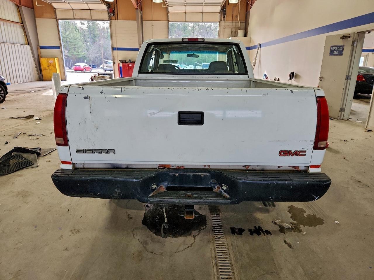 1998 GMC Sierra C1500 - Image 6