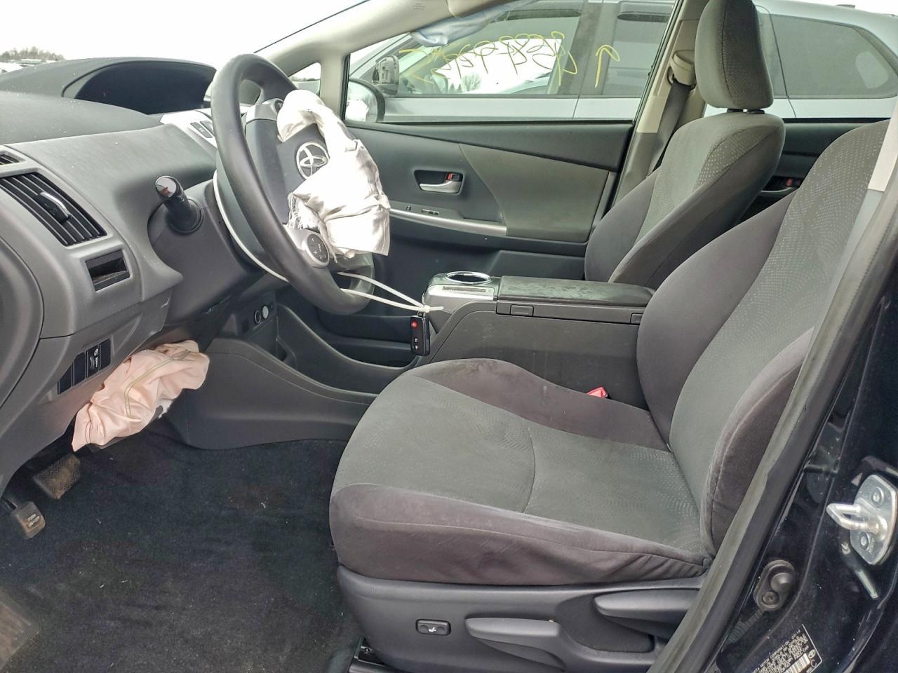2014 Toyota Prius V Three - Фото 7