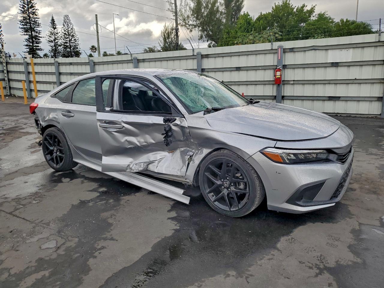 2024 Honda Civic Sport - Image 4