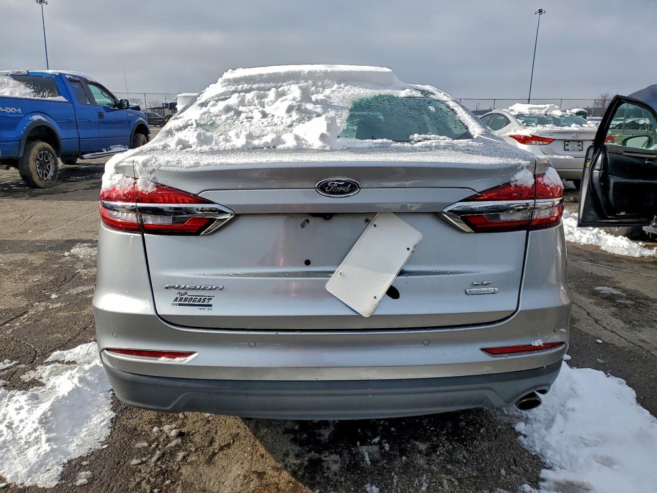 2020 Ford Fusion Se - Фото 6