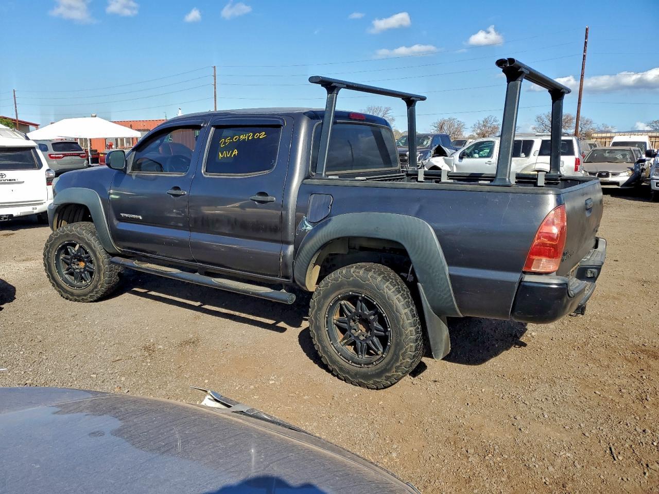 2012 Toyota Tacoma - Image 2