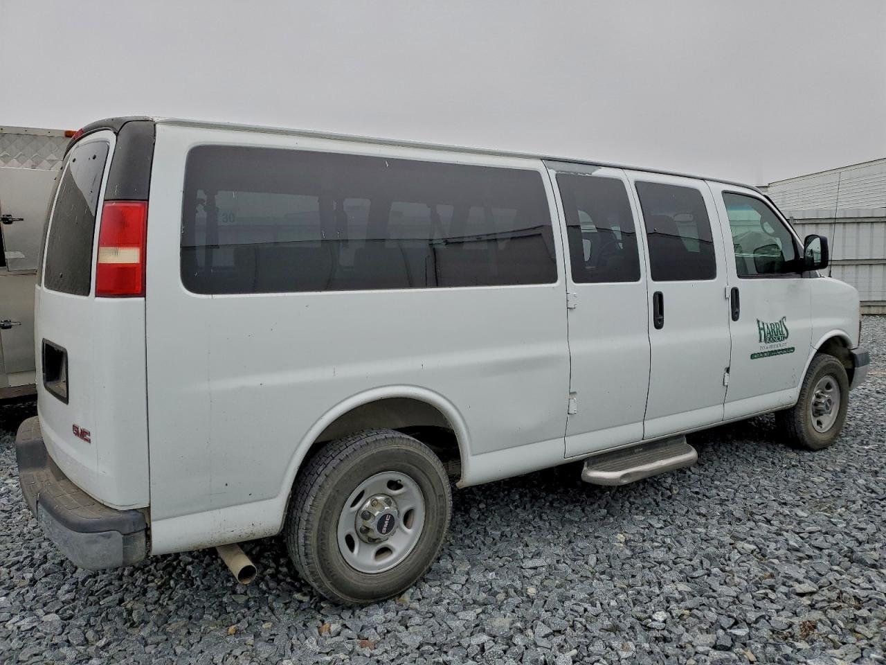 2007 GMC Savana G3500 - Фото 3