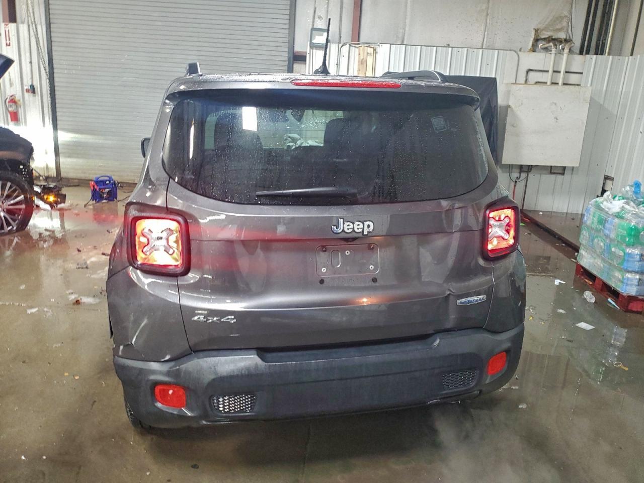 2017 Jeep Renegade Latitude - Фото 6