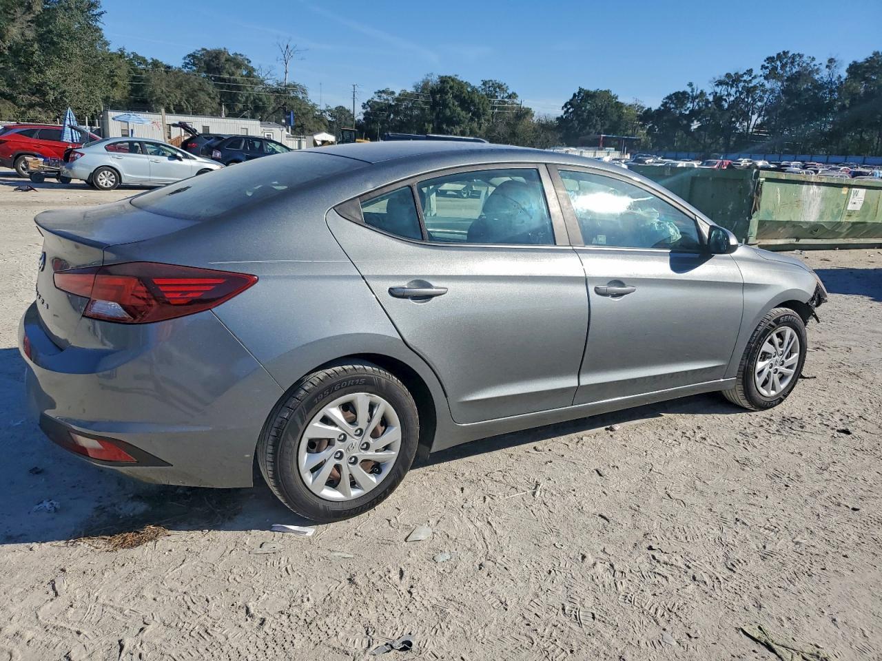 2019 Hyundai Elantra Se - Фото 3