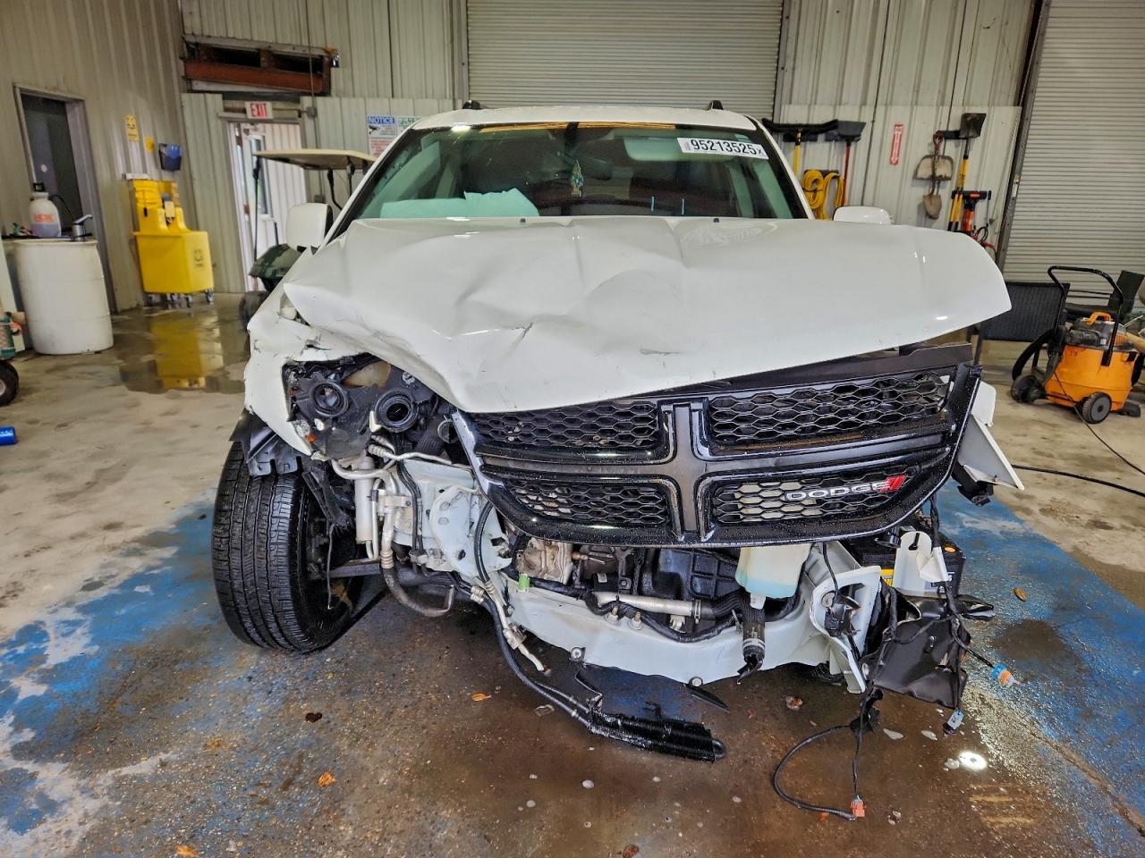 2018 Dodge Journey Crossroad - Image 5