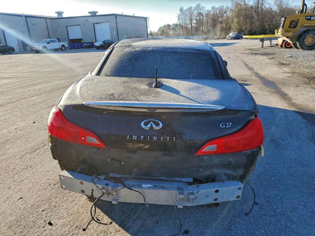 2011 Infiniti G37 Base - Image 6