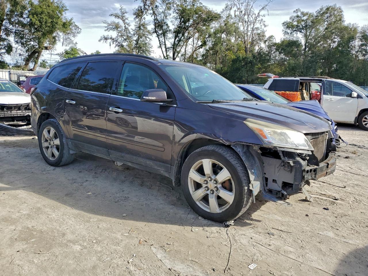 2016 Chevrolet Traverse Lt - Фото 4