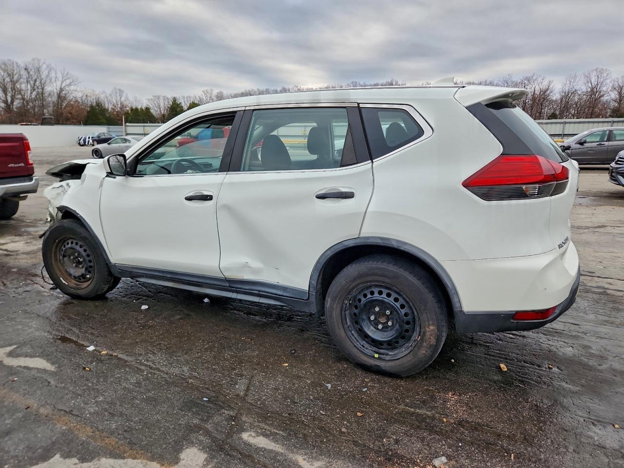 2017 Nissan Rogue S - Image 2