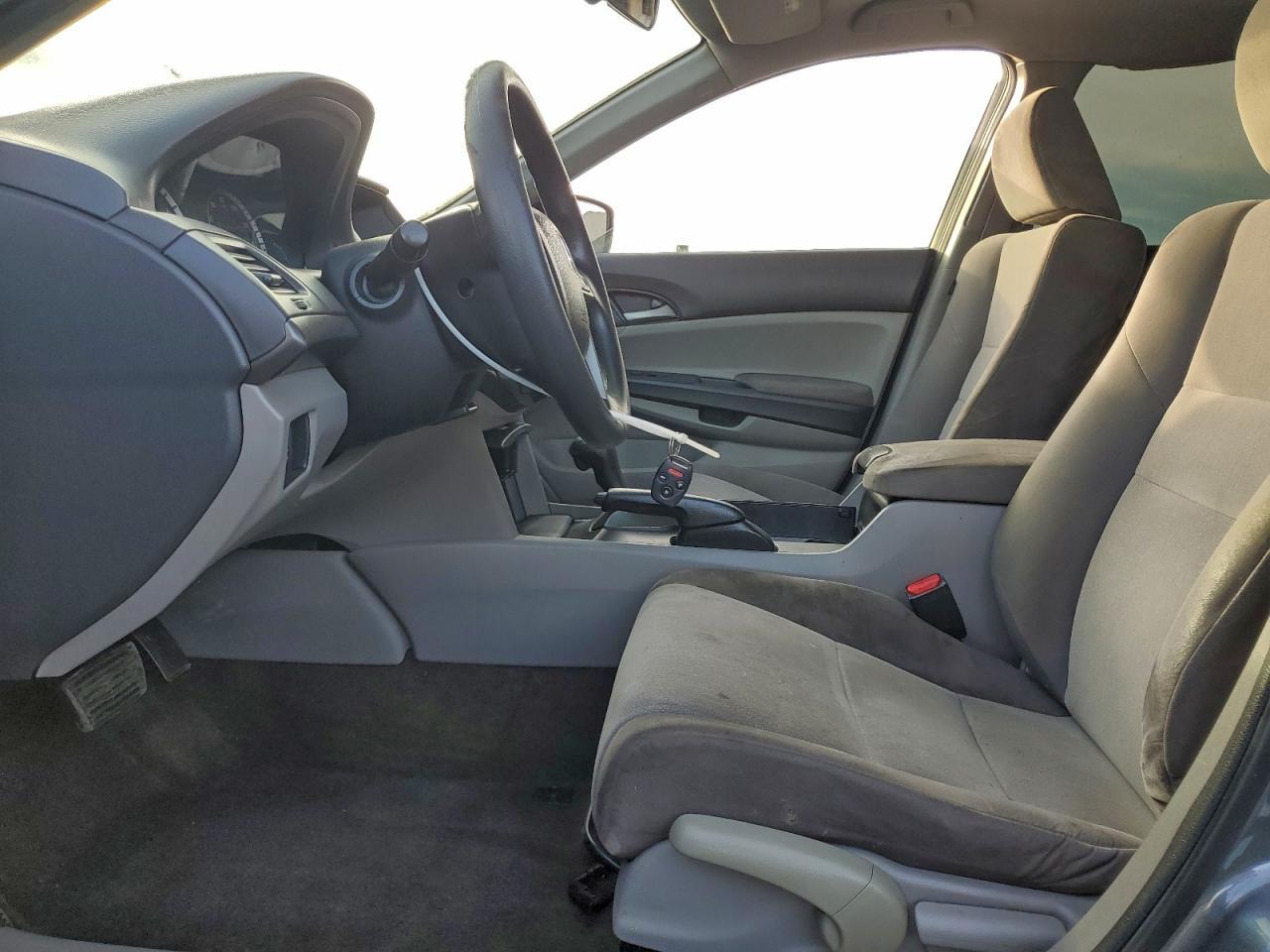 2010 Honda Accord Lx - Image 7