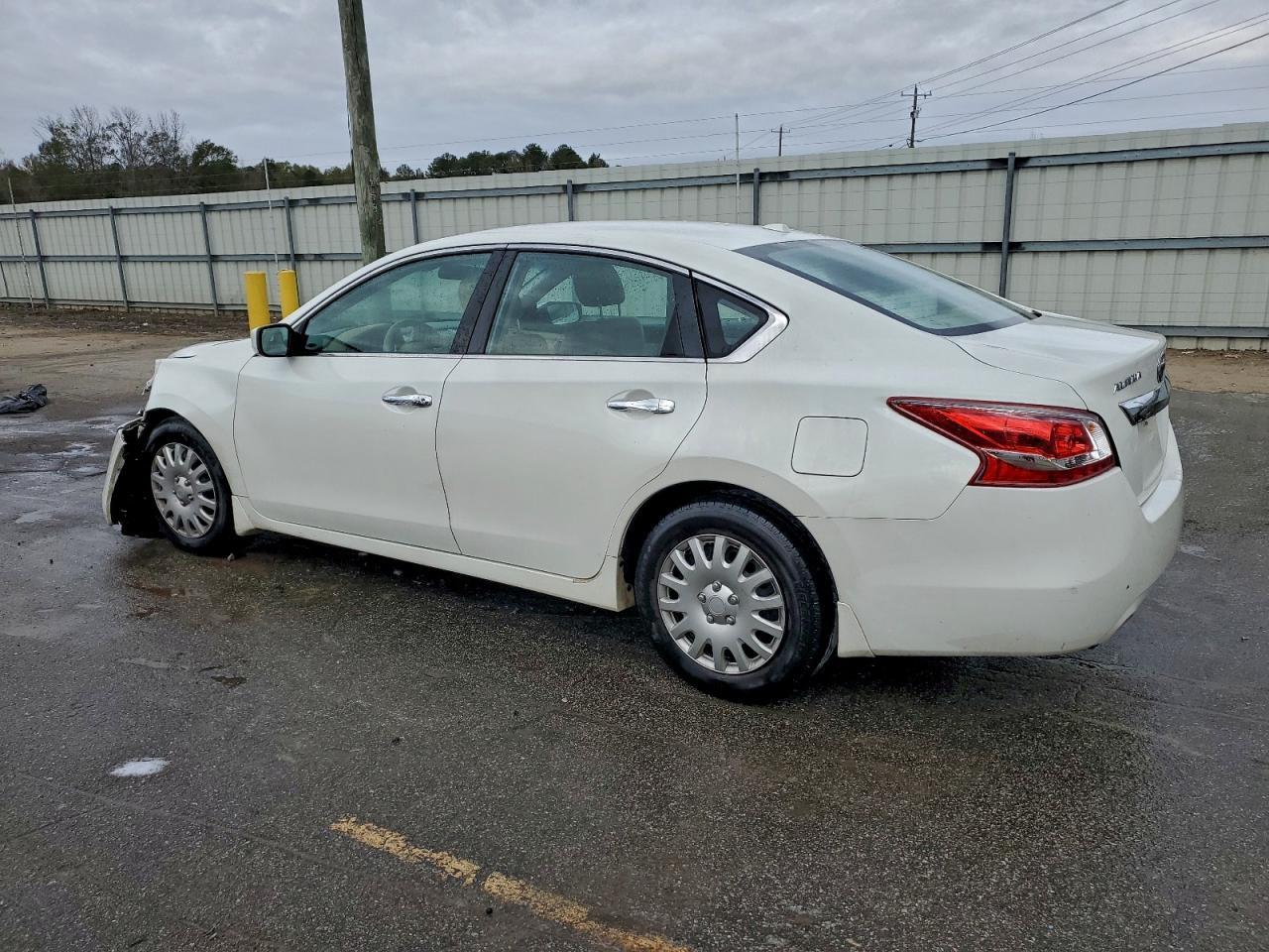 2014 Nissan Altima 2.5 - Фото 2