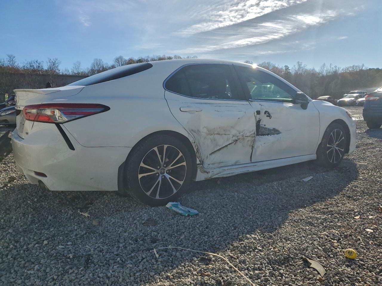 2018 Toyota Camry L - Image 3