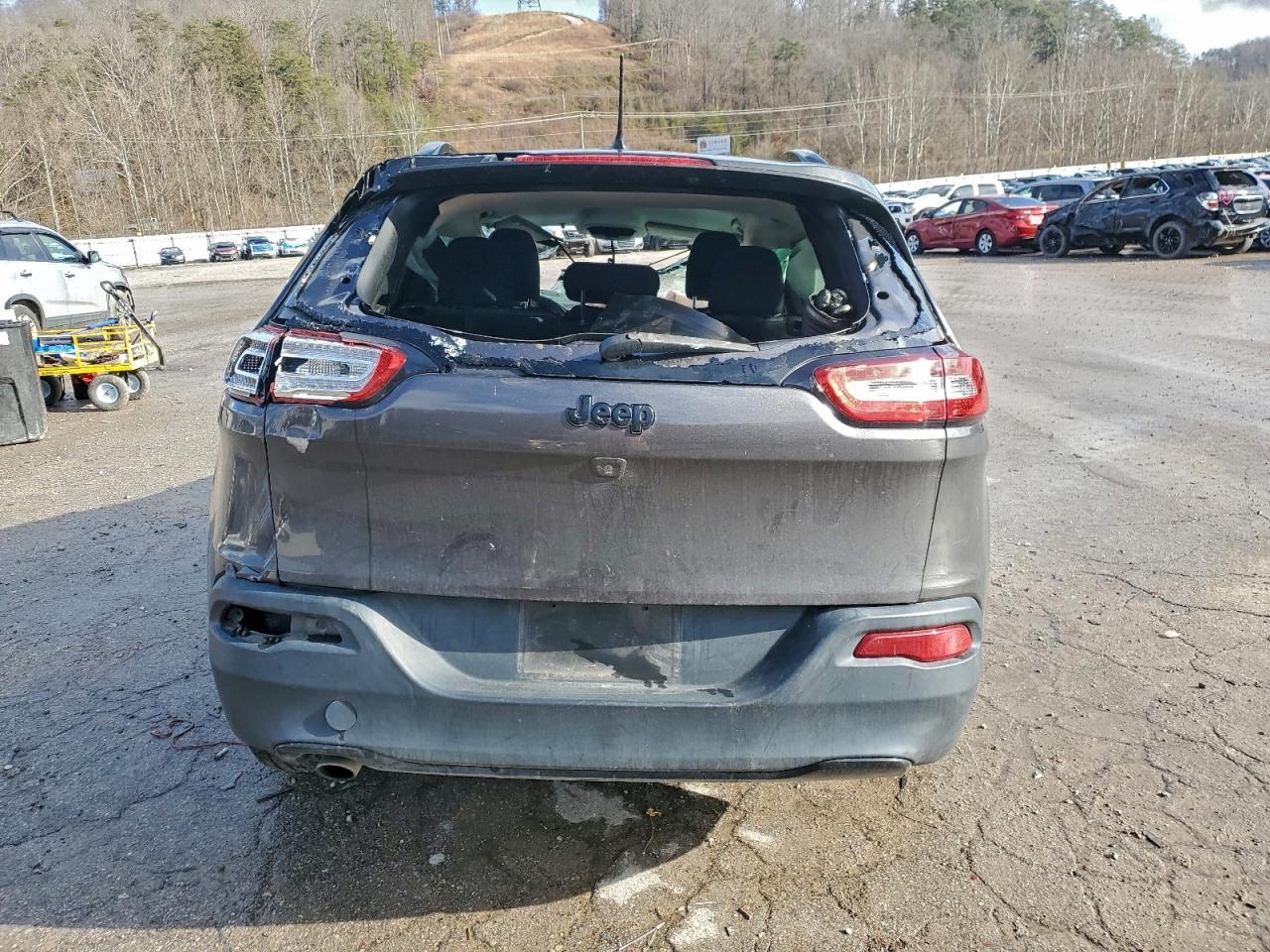 2018 Jeep Cherokee Latitude - Фото 6