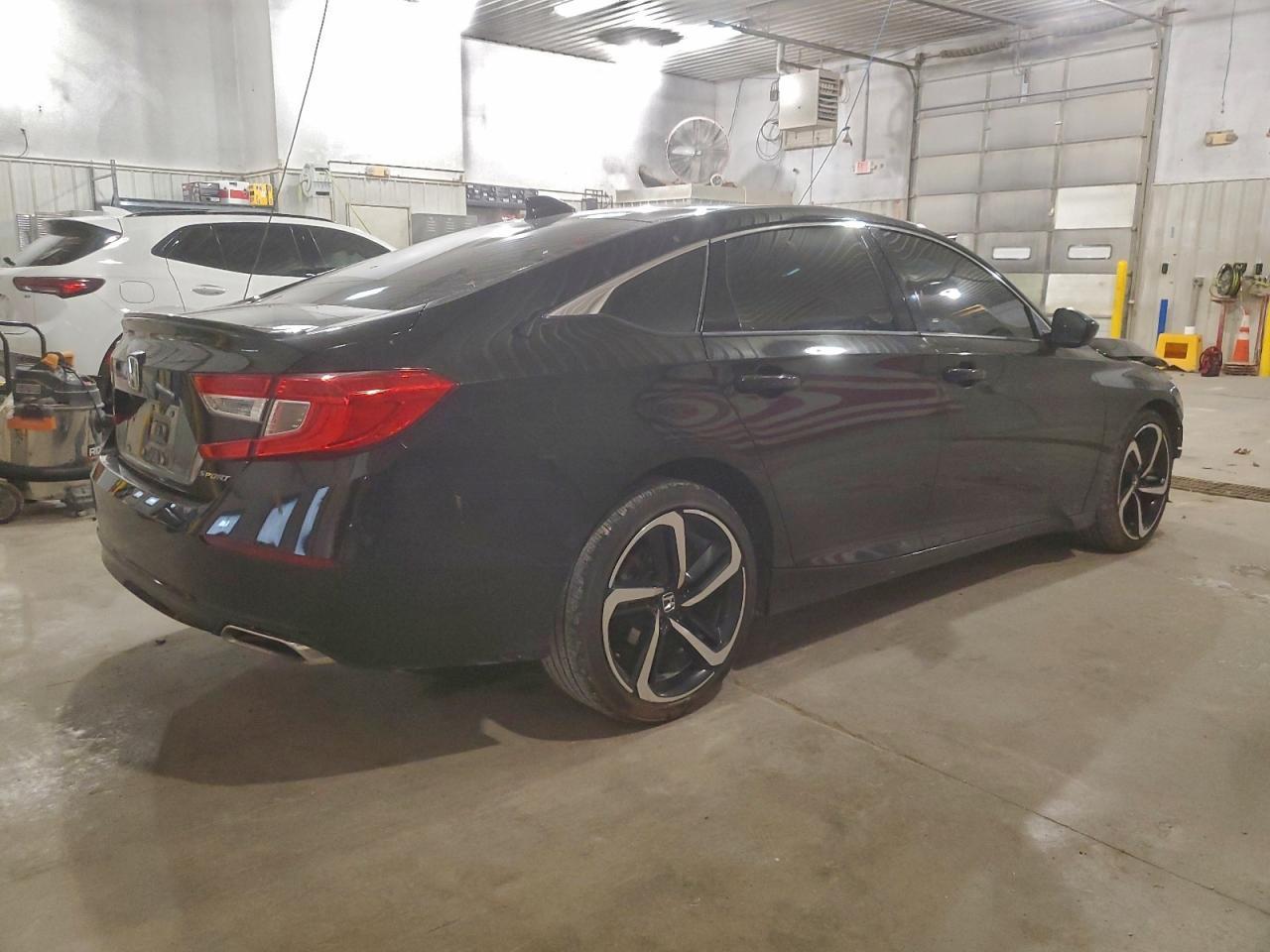 2018 Honda Accord Sport - Фото 3