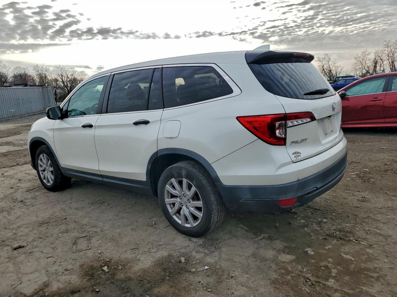2019 Honda Pilot Lx - Фото 2