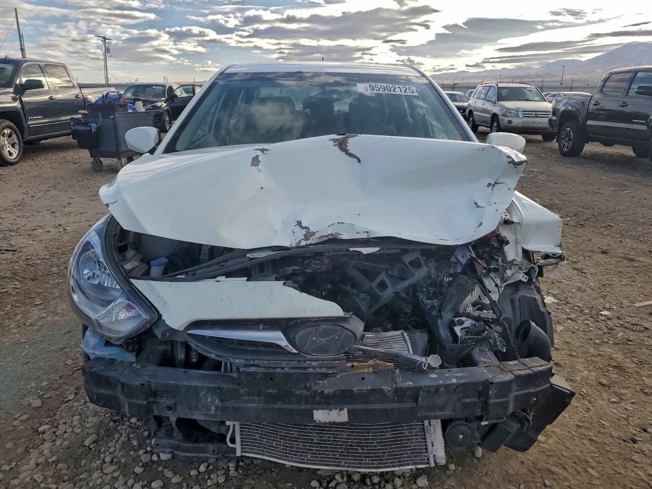 2013 Hyundai Accent Gls - Image 5