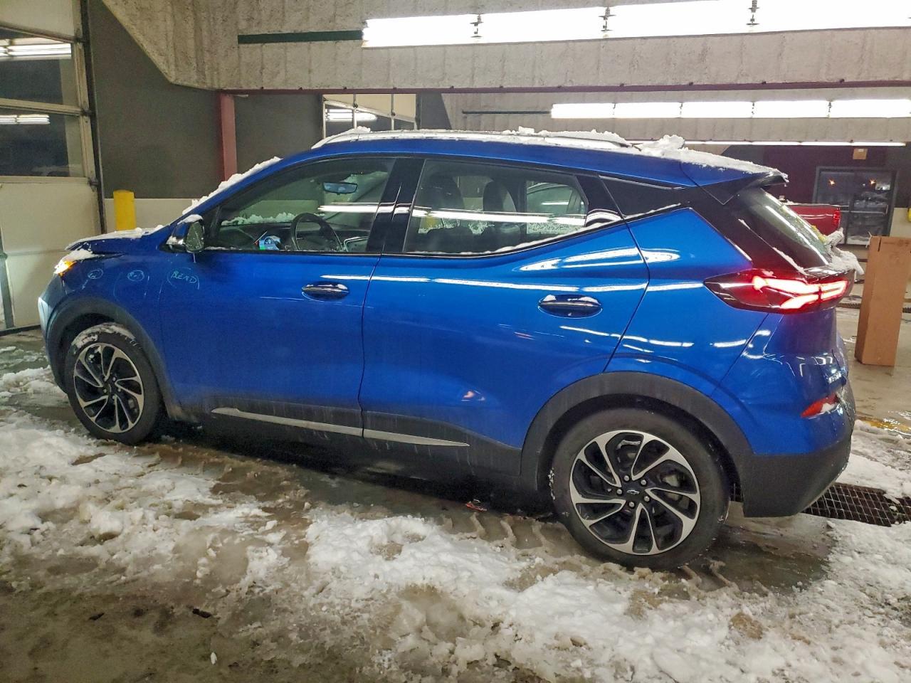 2023 Chevrolet Bolt Euv Premier - Фото 2