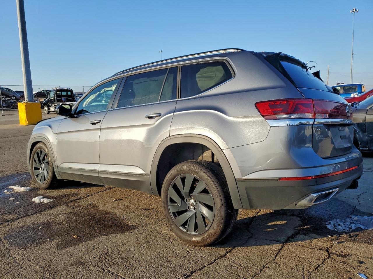 2025 Volkswagen Atlas Se - Фото 2