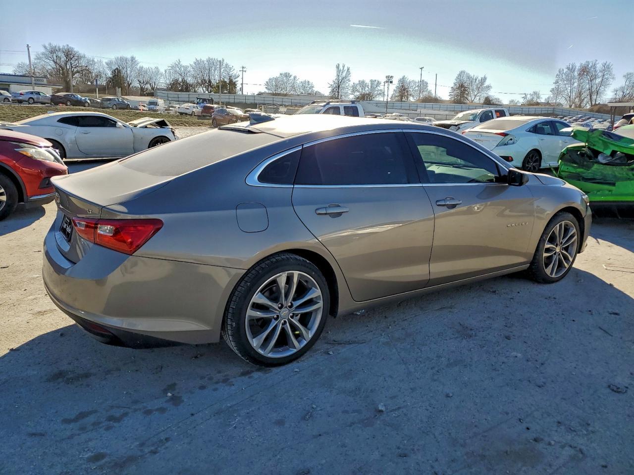 2023 Chevrolet Malibu Lt - Фото 3