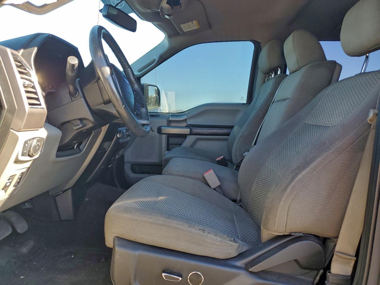 2015 Ford F150 Supercrew - Image 7