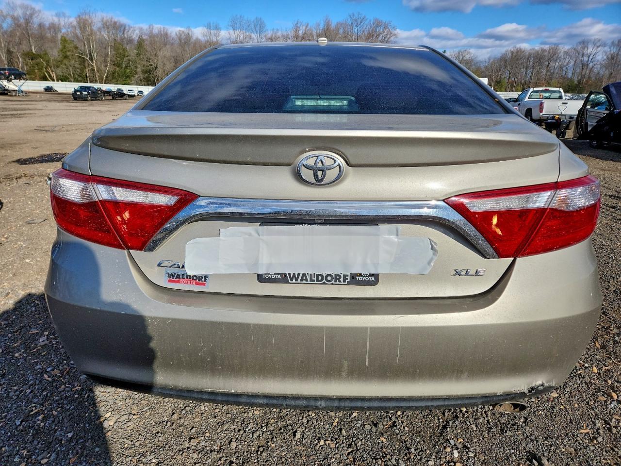 2016 Toyota Camry - Фото 6