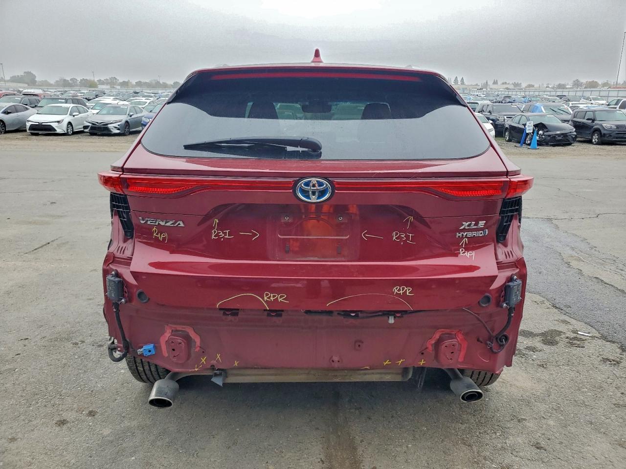 2022 Toyota Venza Le - Фото 6