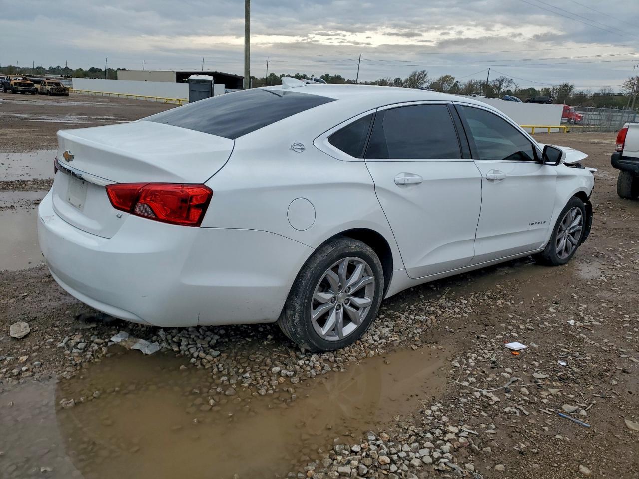 2018 Chevrolet Impala Lt - Фото 3