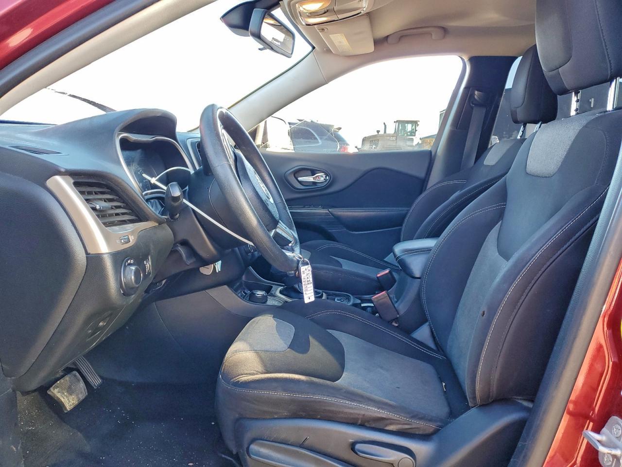2014 Jeep Cherokee - Фото 7