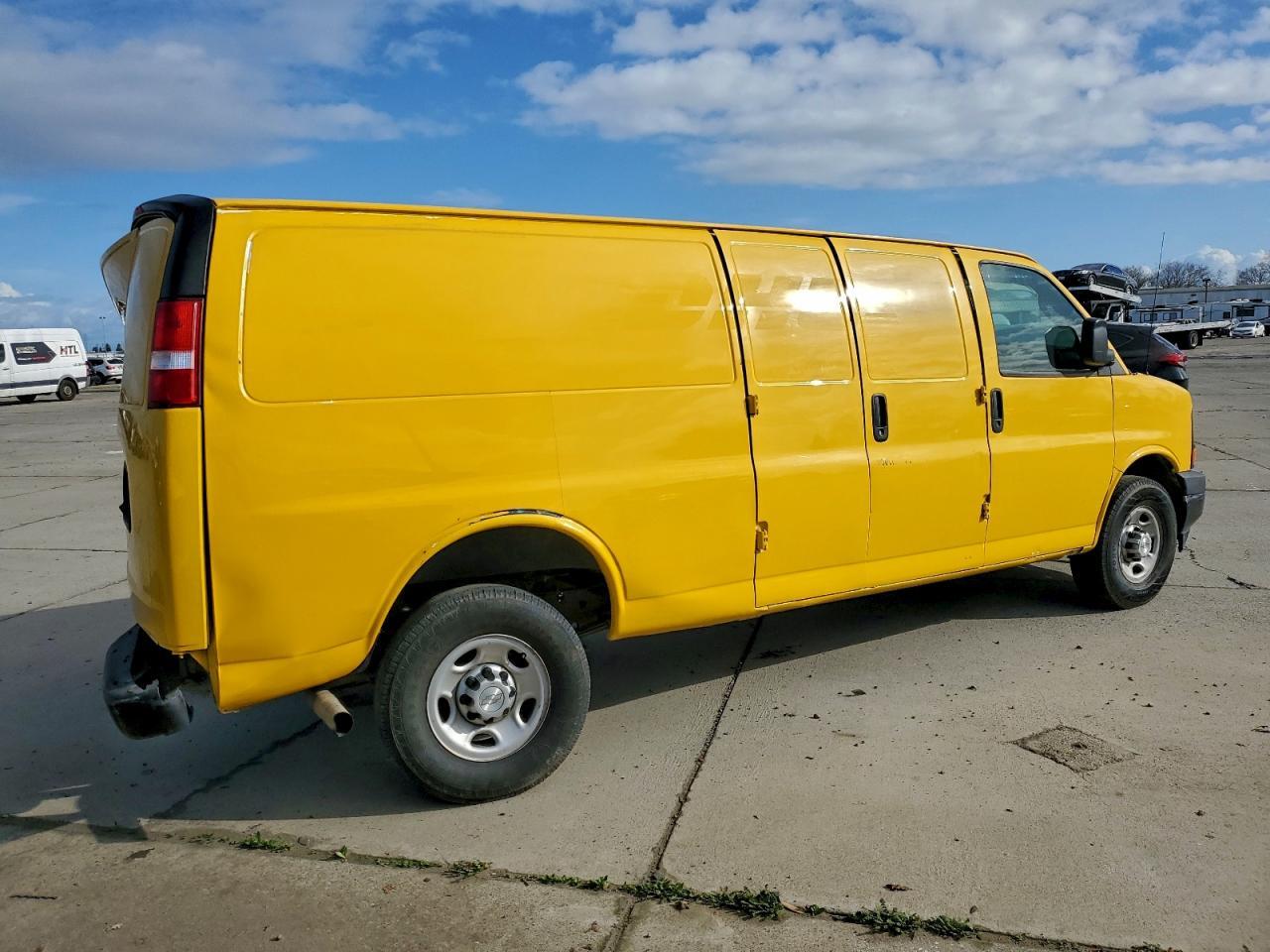 2017 Chevrolet Express G2500 - Image 3