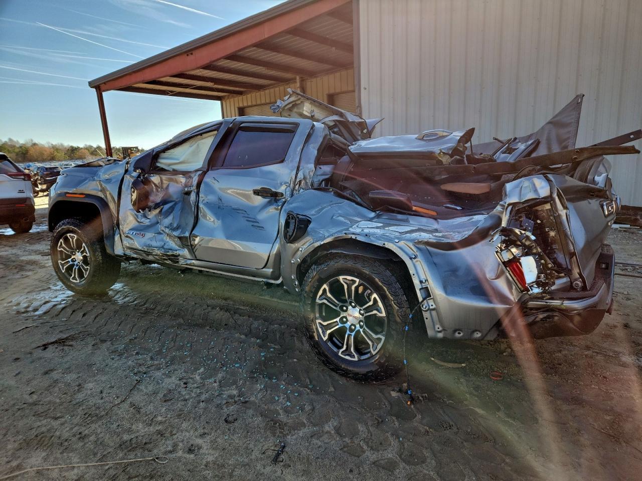 2024 GMC Canyon At4 - Фото 2