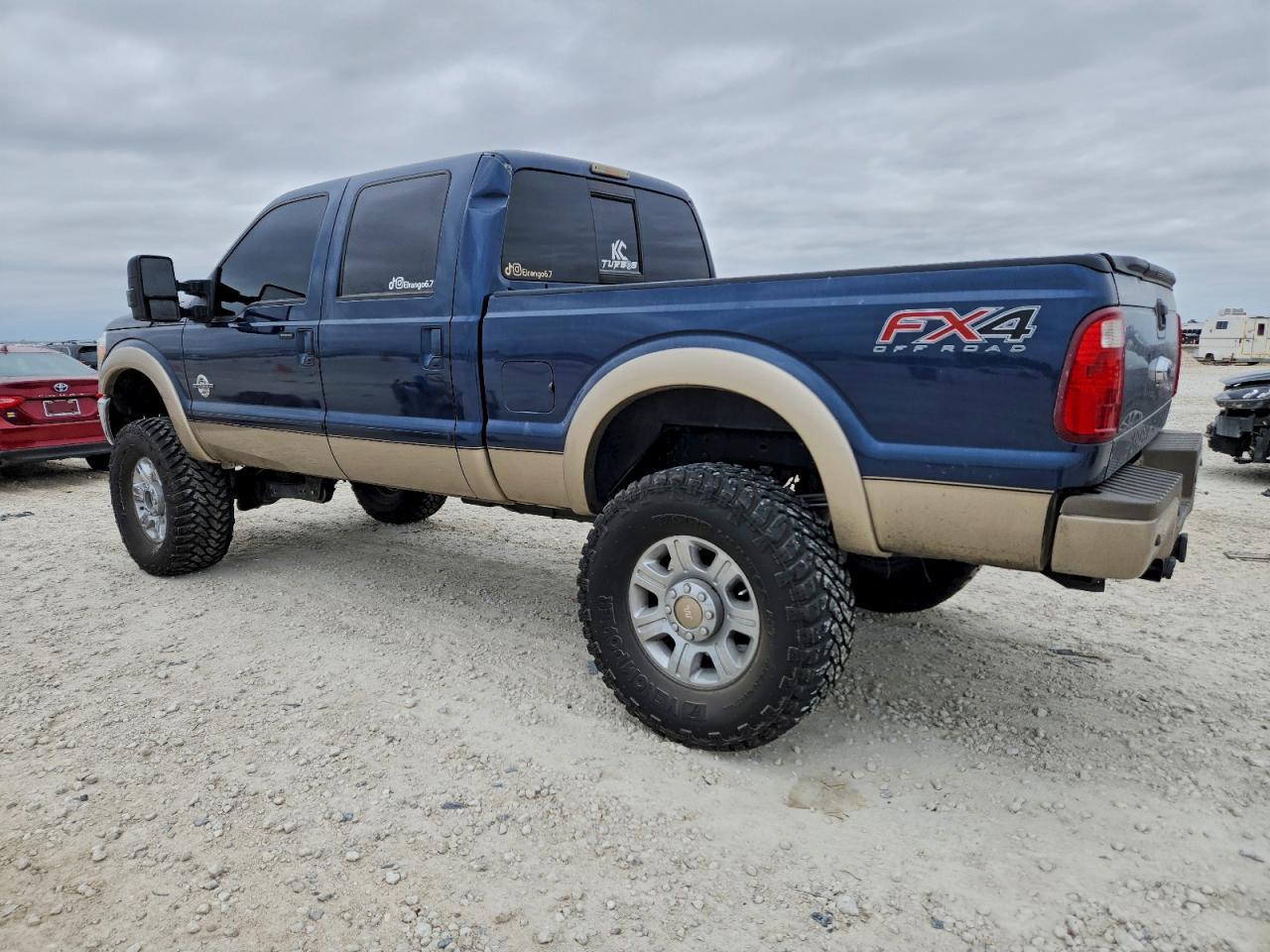 2013 Ford F250 Super Duty - Image 2