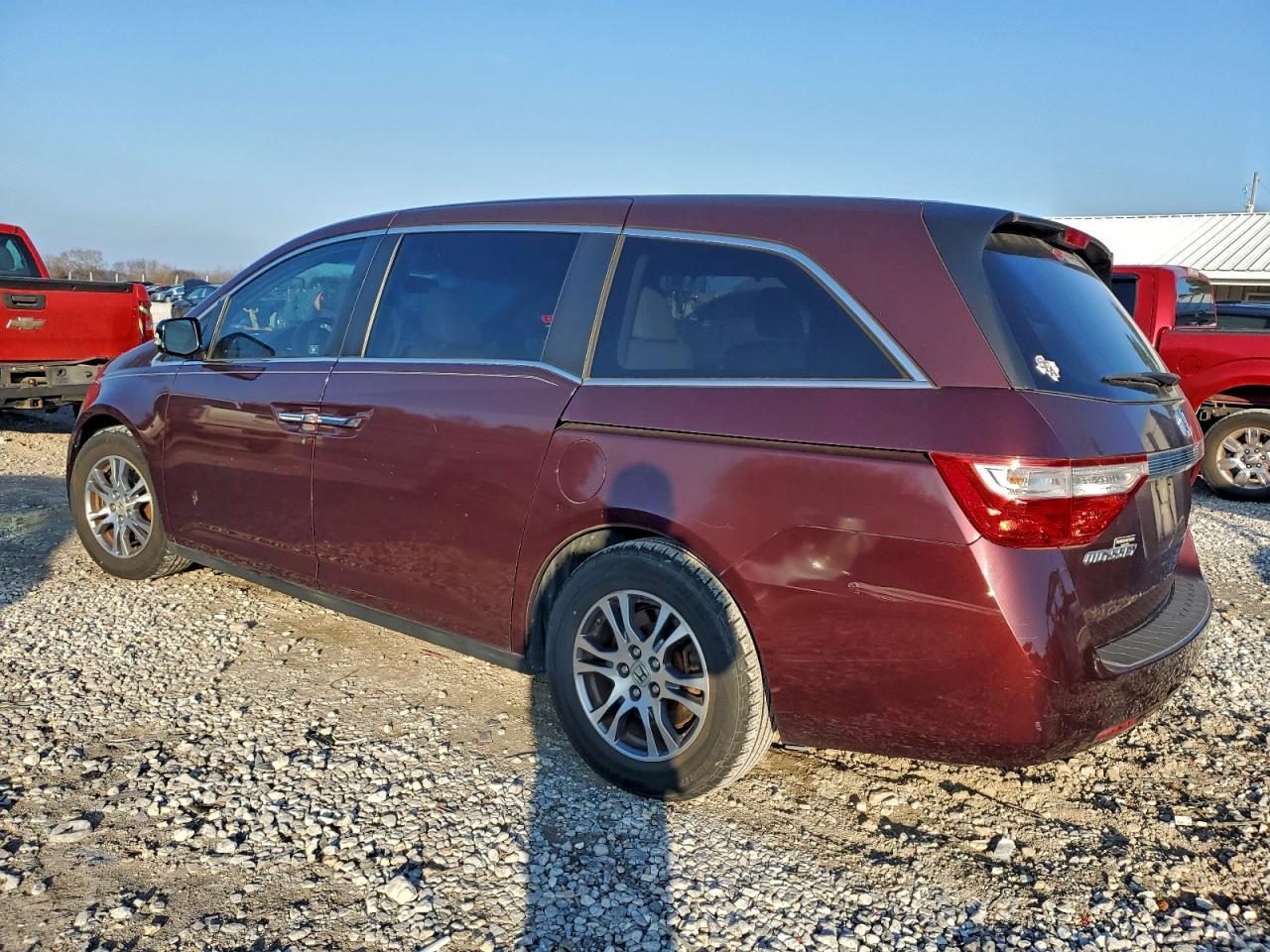 2011 Honda Odyssey - Фото 2