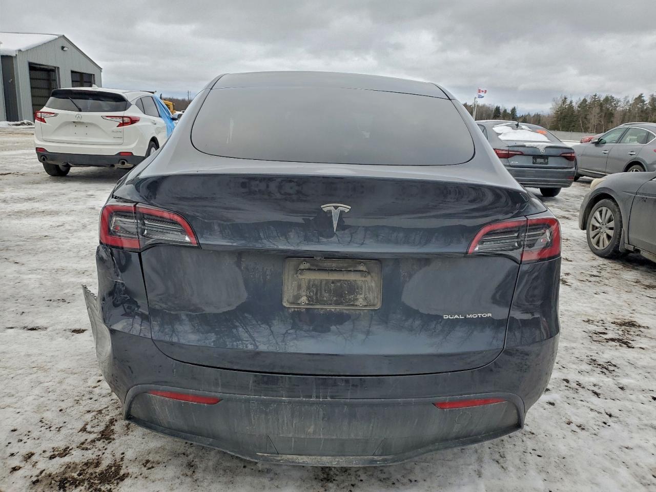2024 Tesla Model Y - Фото 6
