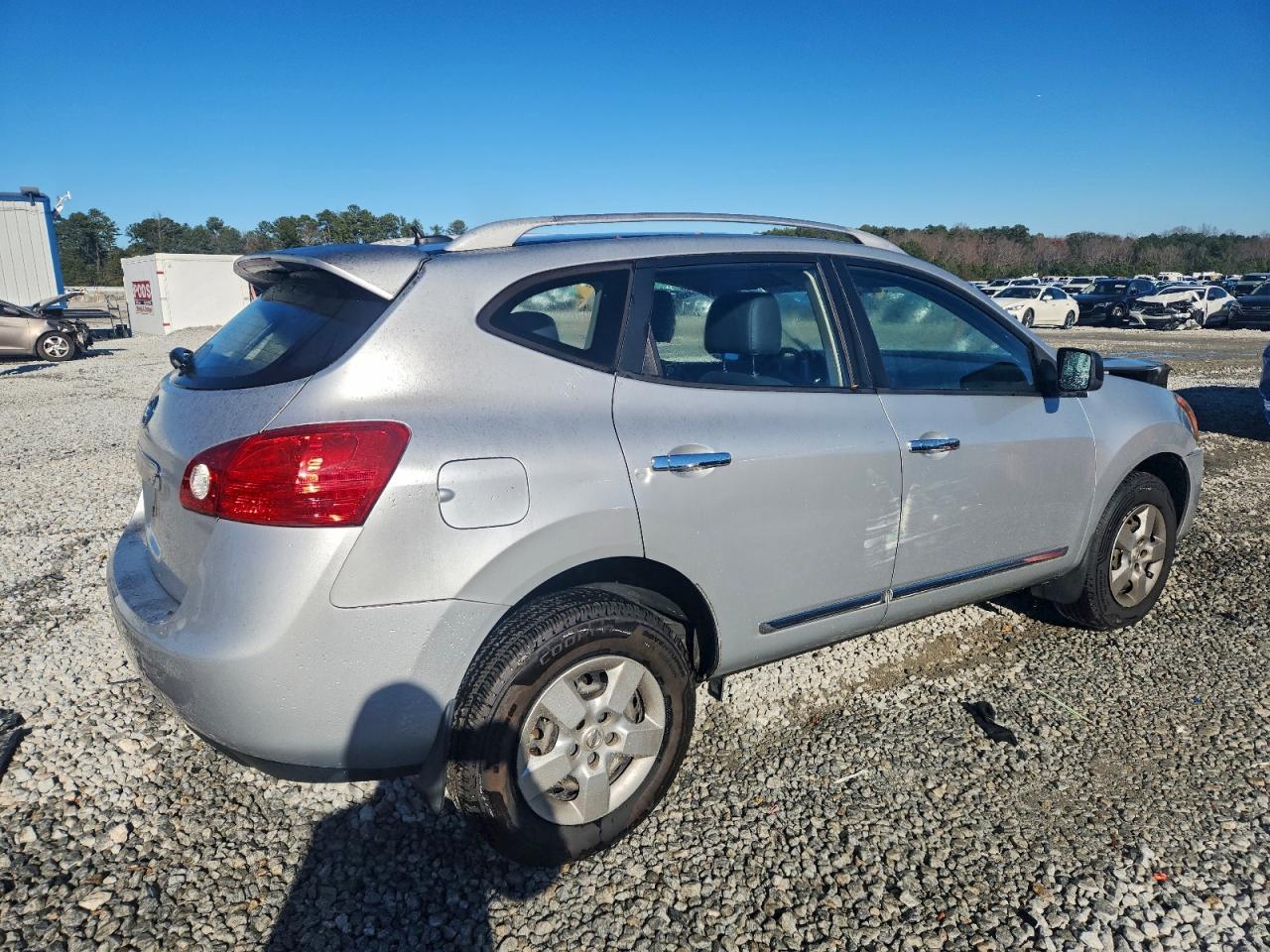 2014 Nissan Rogue Select S - Фото 3