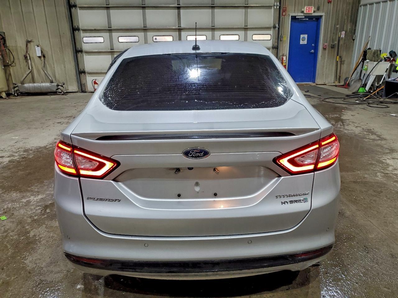 2016 Ford Fusion Titanium Hev - Фото 6