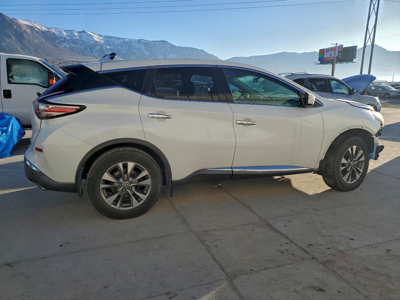 2015 Nissan Murano S - Фото 3