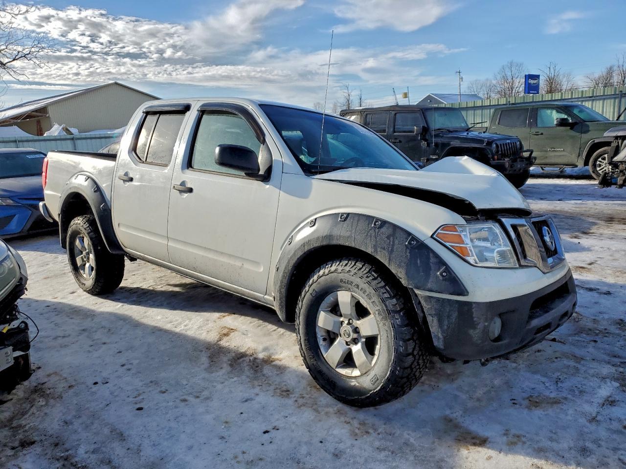2013 Nissan Frontier S - Image 4