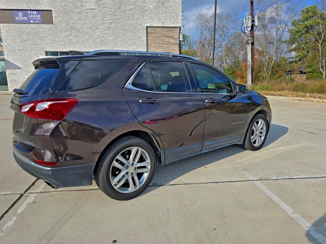2020 Chevrolet Equinox Premier - Image 4