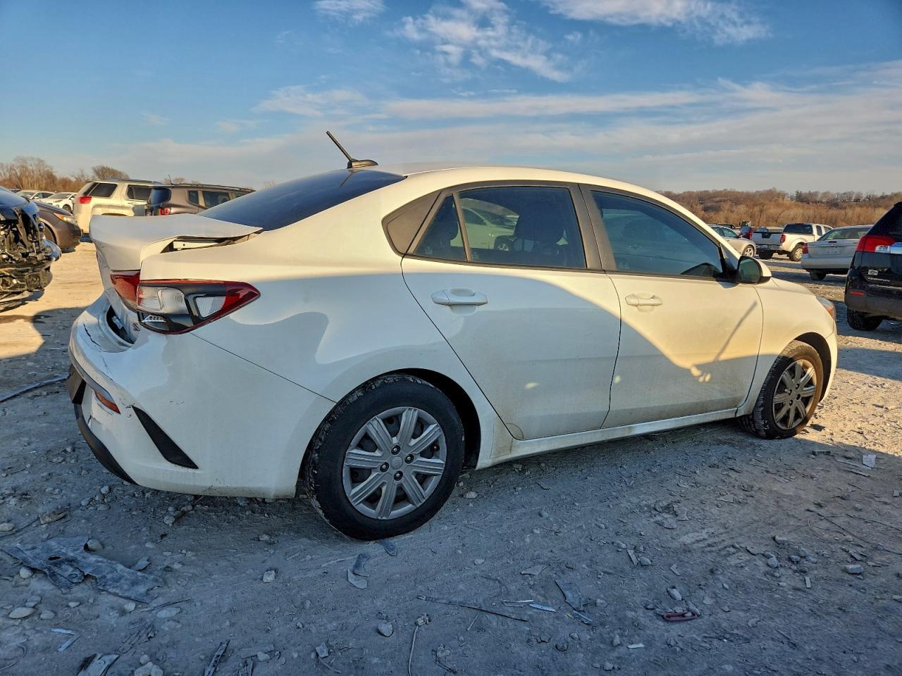 2021 Kia Rio Lx - Фото 3