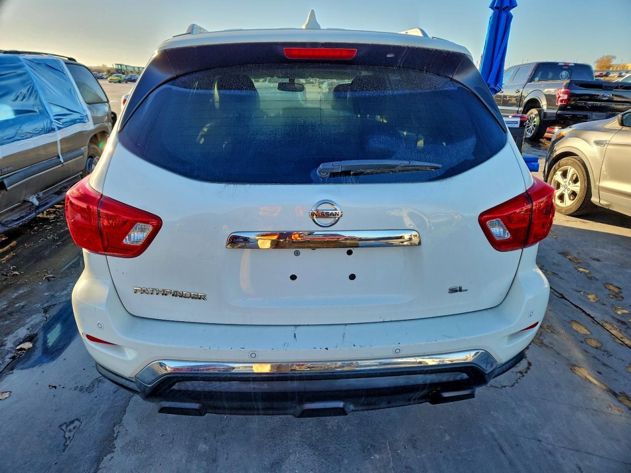 2019 Nissan Pathfinder S - Фото 6