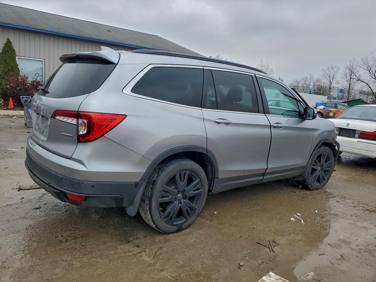 2021 Honda Pilot Se - Фото 3