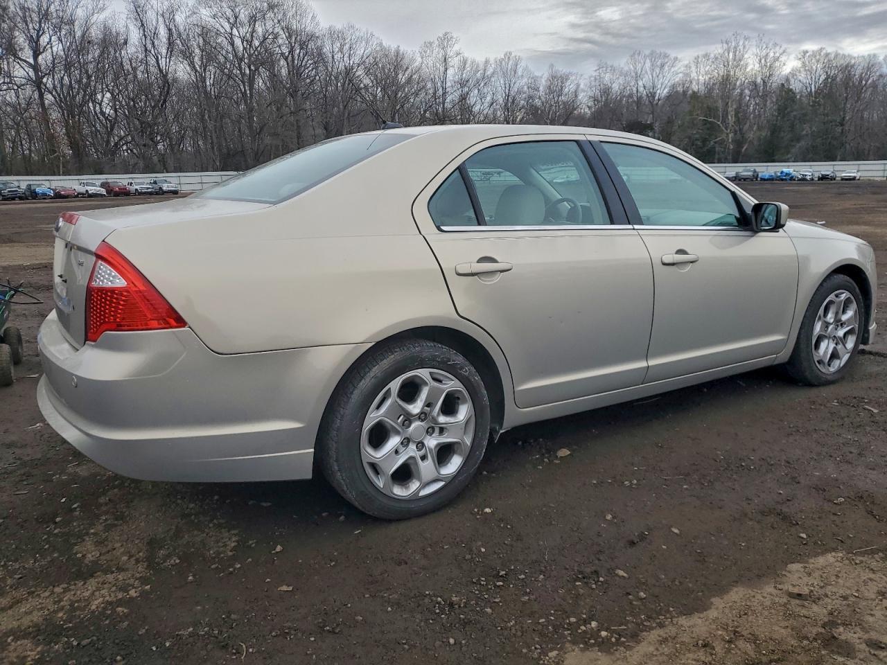 2010 Ford Fusion Se - Фото 3