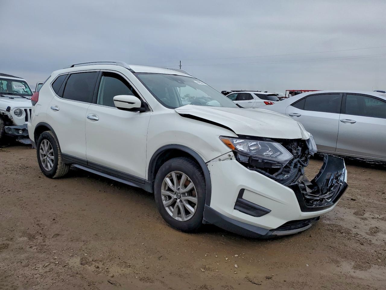 2020 Nissan Rogue S - Фото 4