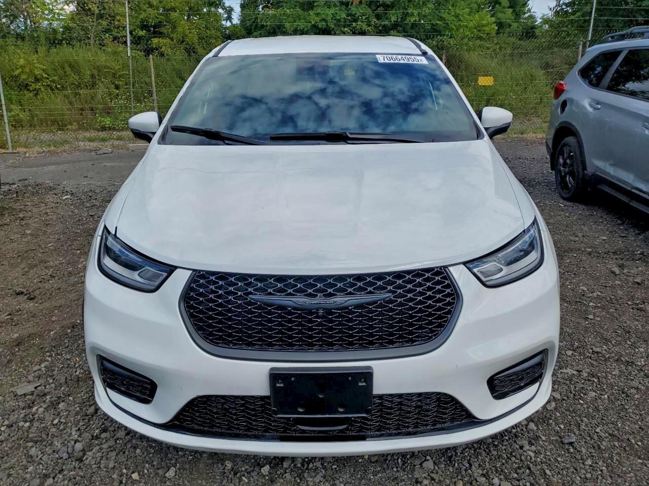 2023 Chrysler Pacifica Hybrid Touring L - Фото 5