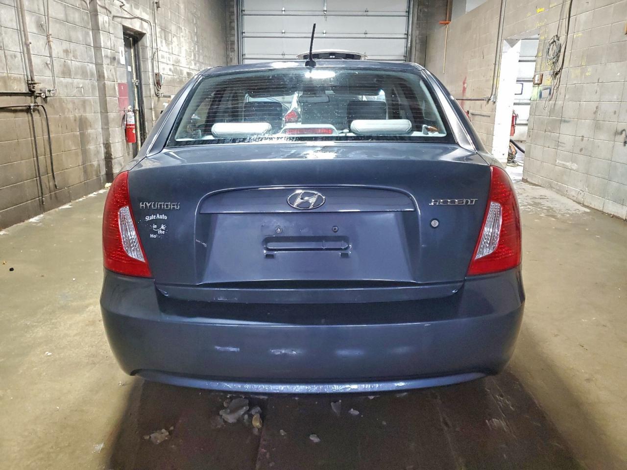 2011 Hyundai Accent Gls - Image 6