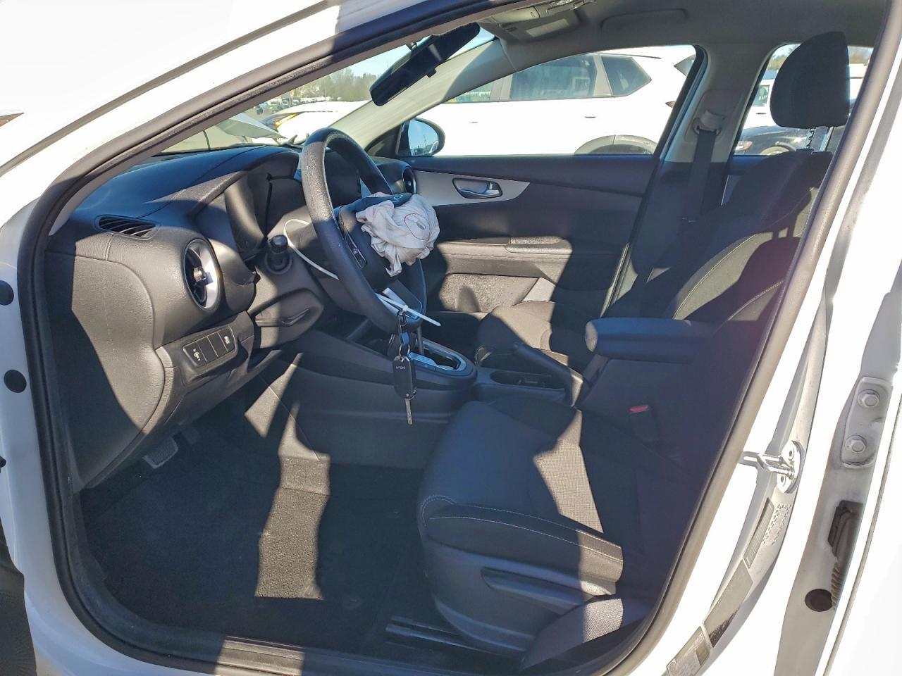 2023 Kia Forte Lx - Image 7