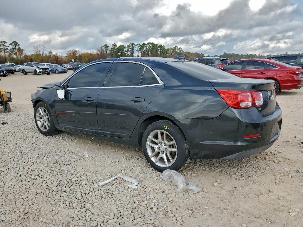 2015 Chevrolet Malibu 1Lt - Фото 2