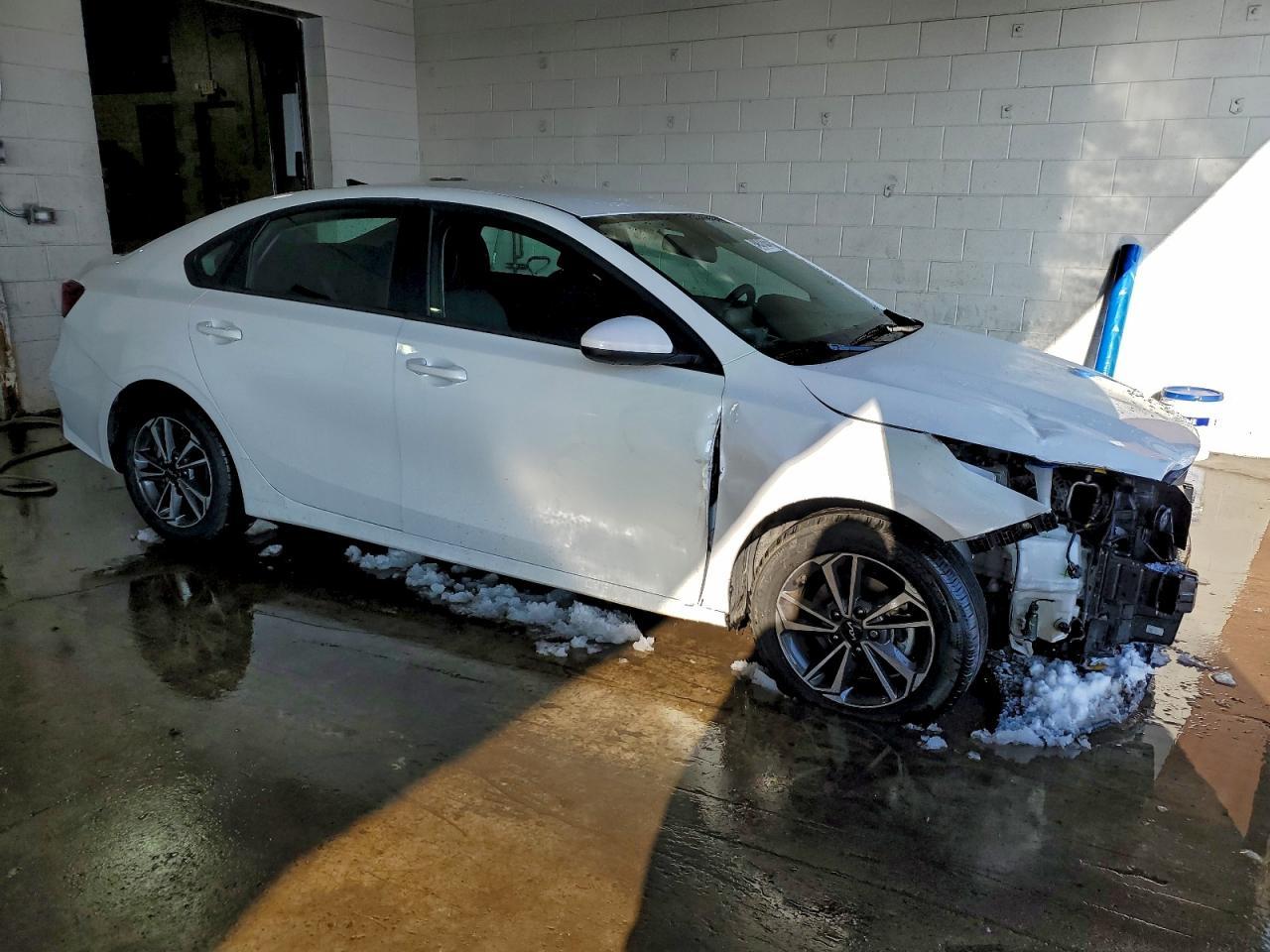 2024 Kia Forte Lx - Фото 4