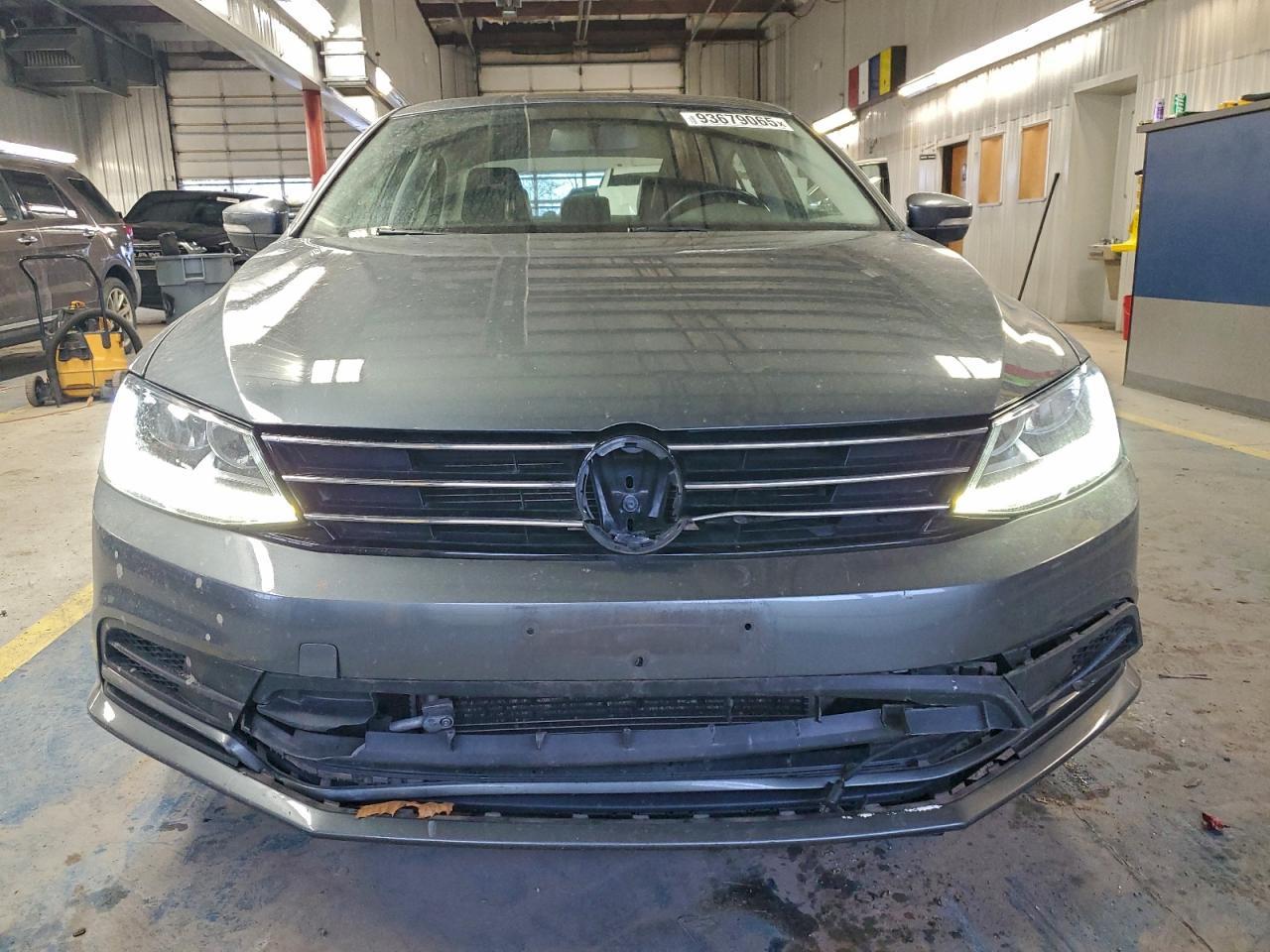 2017 Volkswagen Jetta Se - Фото 5